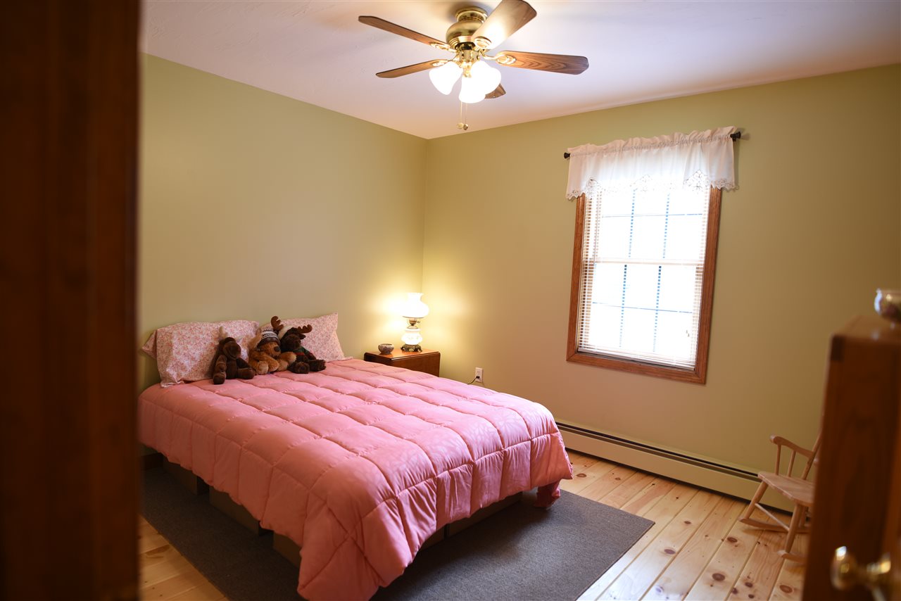 205 Bee Hole Road Loudon, NH 03307 - Photo 15 of 34