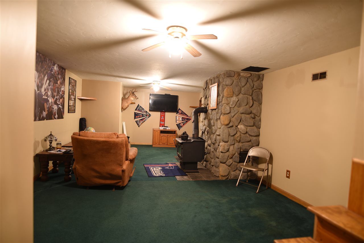 205 Bee Hole Road Loudon, NH 03307 - Photo 23 of 34