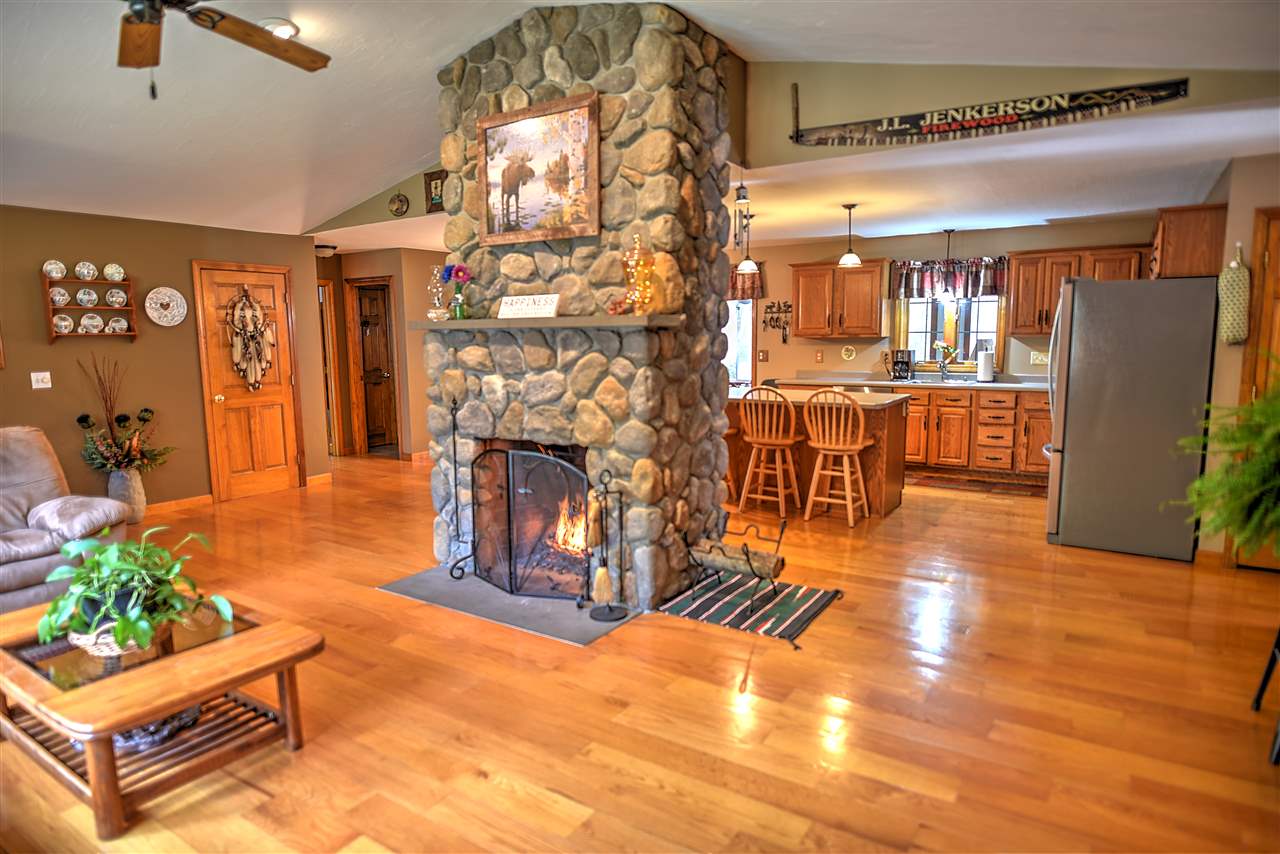 205 Bee Hole Road Loudon, NH 03307 - Photo 4 of 34