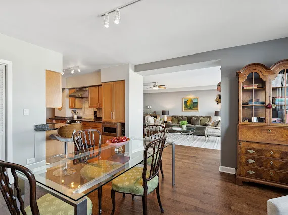 $595,000 | 3180 North Lake Shore Drive, Unit 7F, Chicago, IL 60657