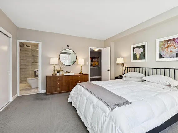 $595,000 | 3180 North Lake Shore Drive, Unit 7F, Chicago, IL 60657