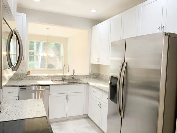 $3,595 | 20971 Vía Azalea, Unit 2, Boca Raton, FL 33428