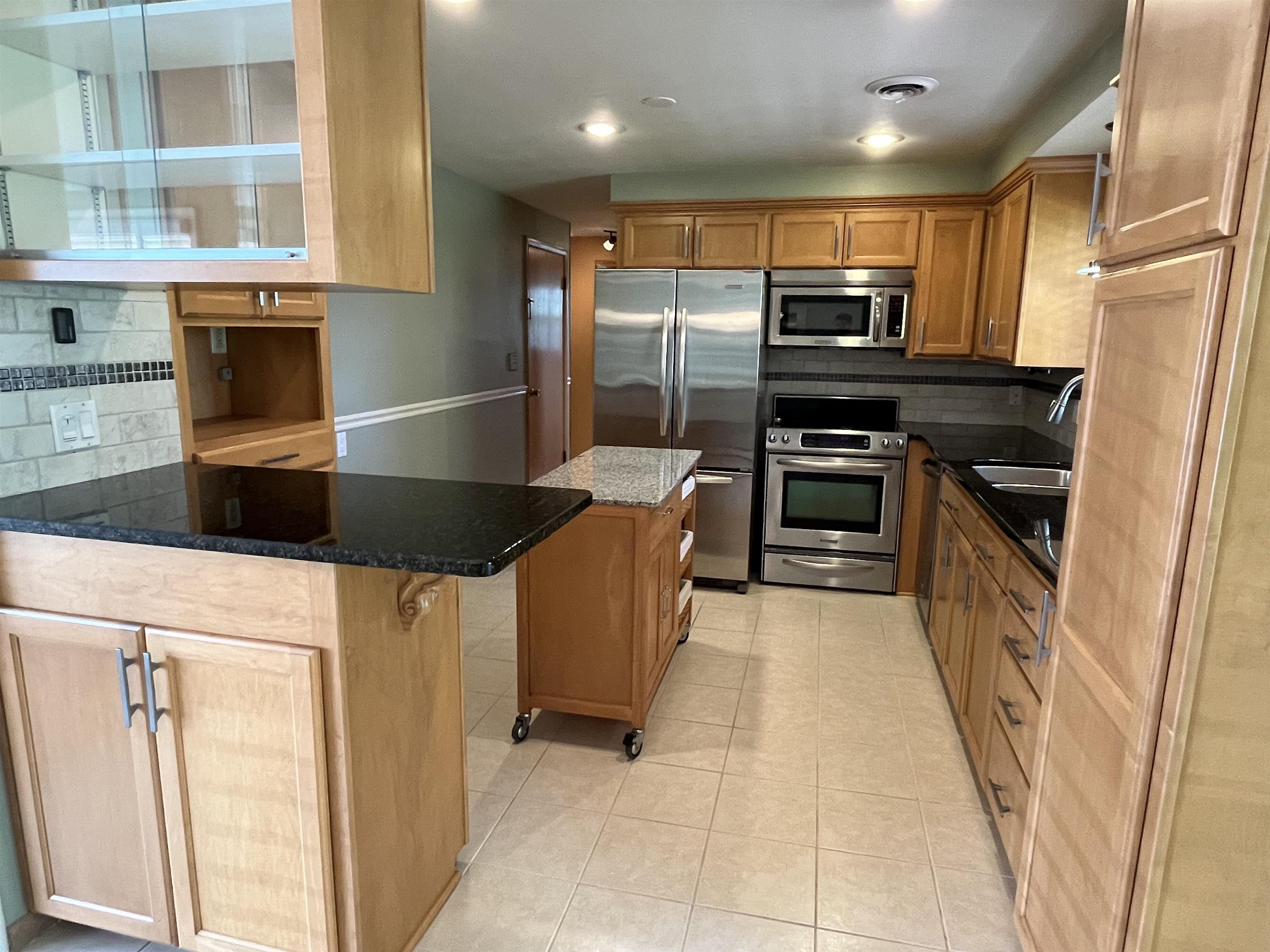 2750 West 8th Street Appleton, WI 54914 - Photo 3 of 20