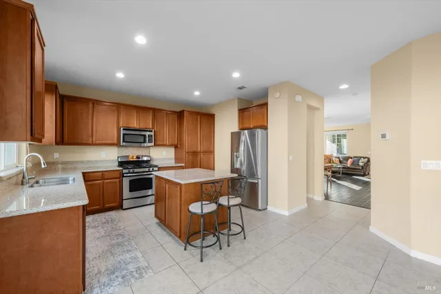 $699,900 | 7079 Westminster Court, Vacaville, CA 95687