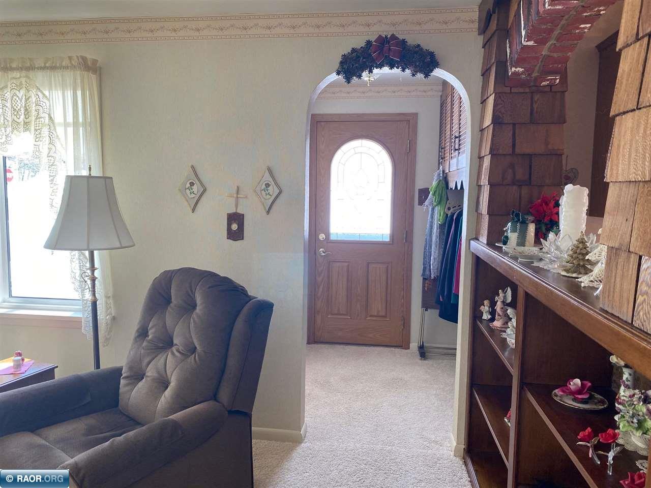 204 8th Street Southwest Chisholm, MN 55719 - Photo 5 of 19