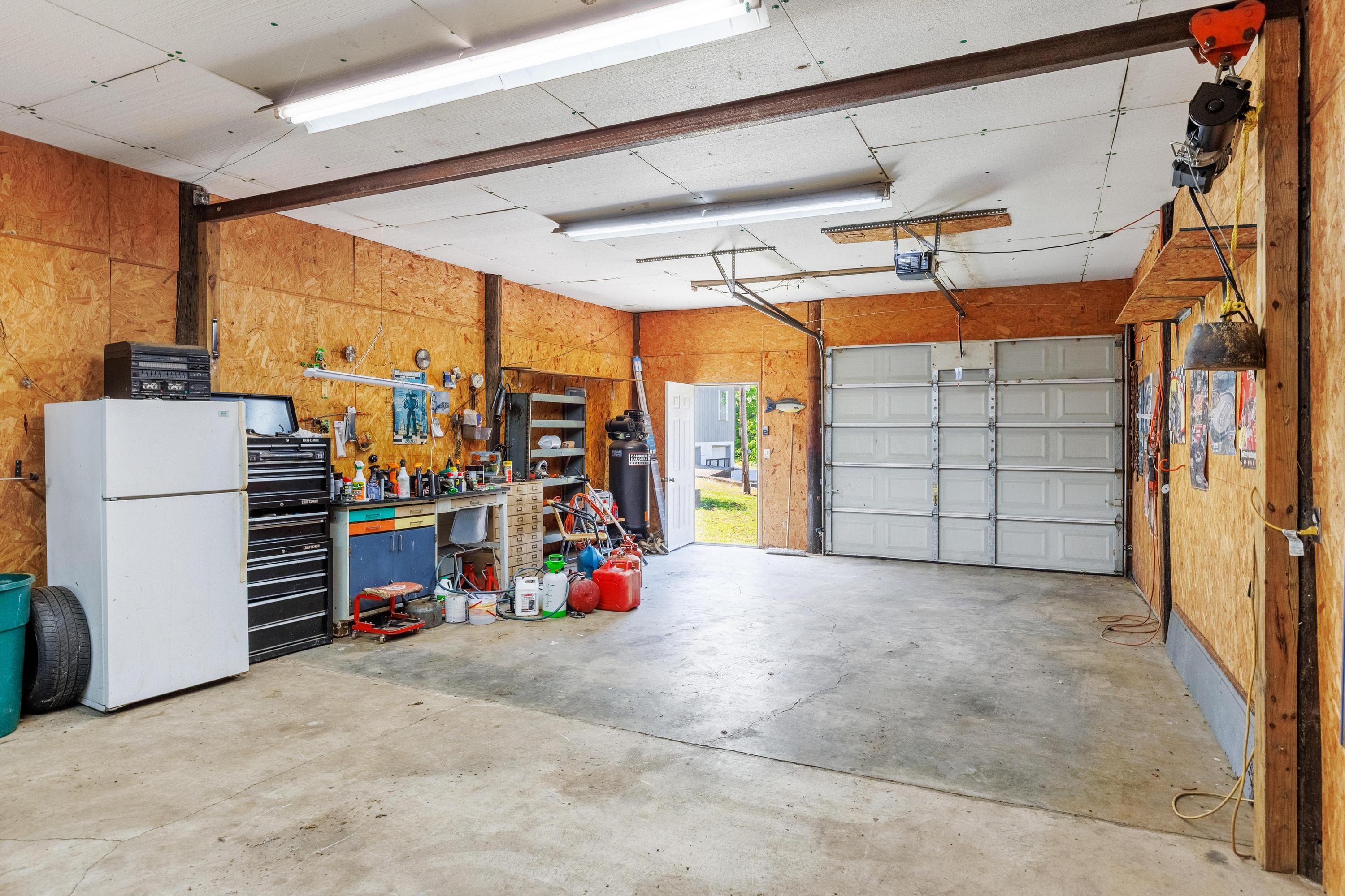 556 No Pone Valley Road Northwest Georgetown, TN 37336 - Photo 21 of 30 Separate Garage