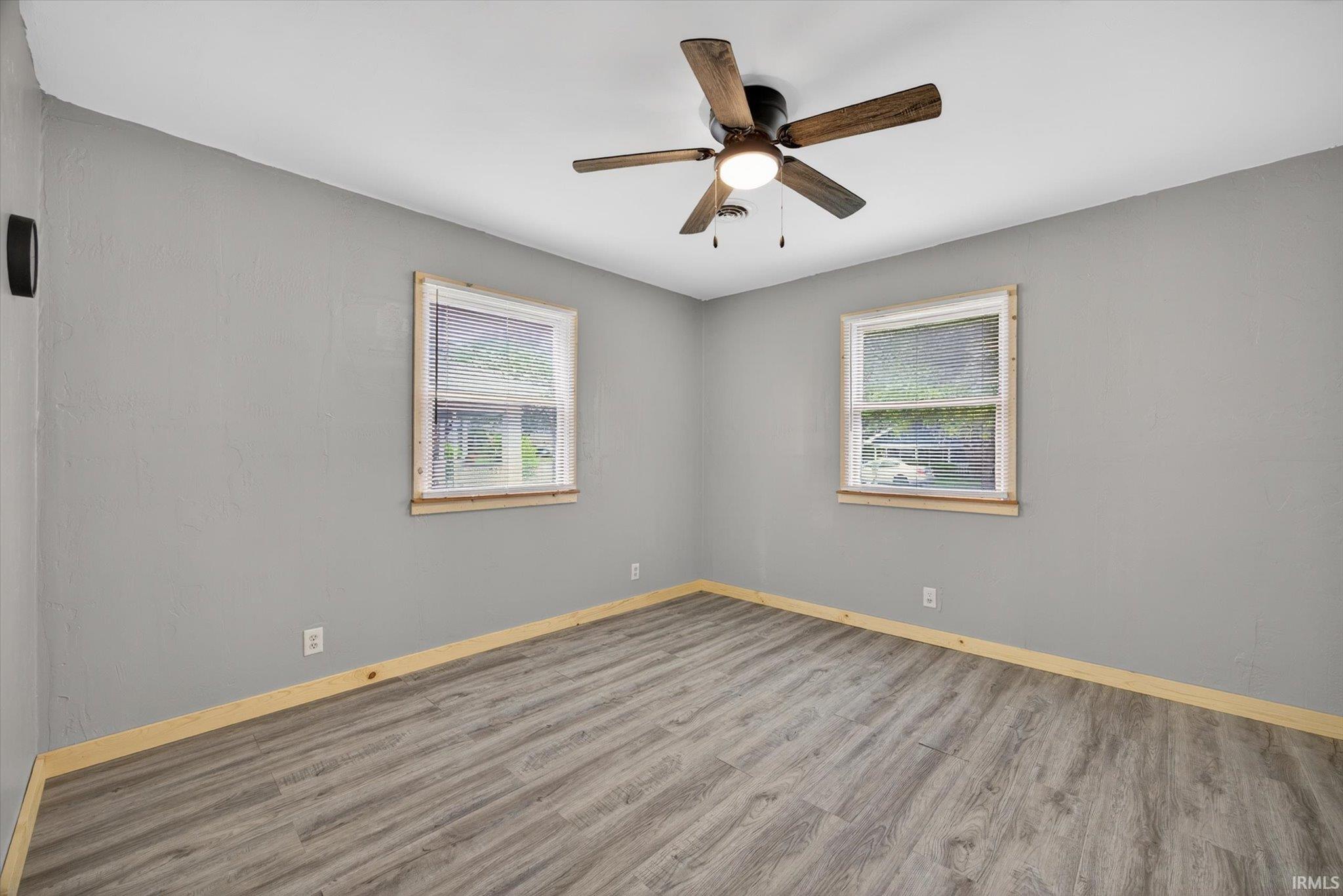 409 R Street Bedford, IN 47421 - Photo 19 of 36