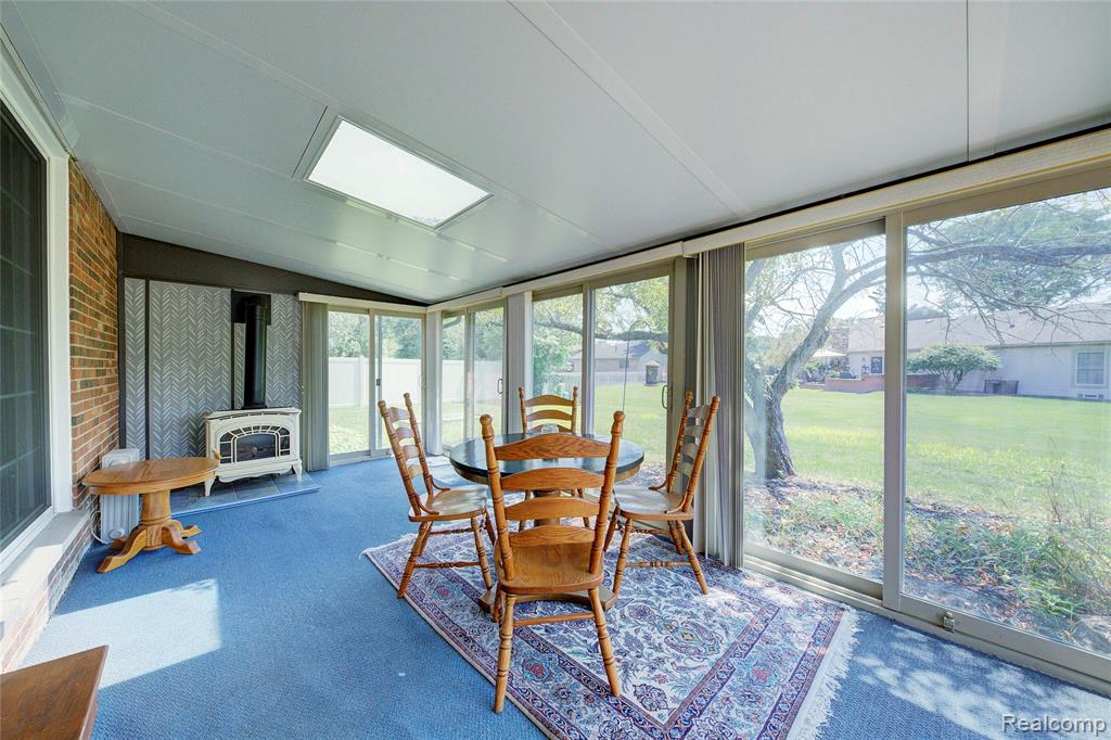44323 Hanford Road Canton, MI 48187 - Photo 27 of 31 Gallery Image 27