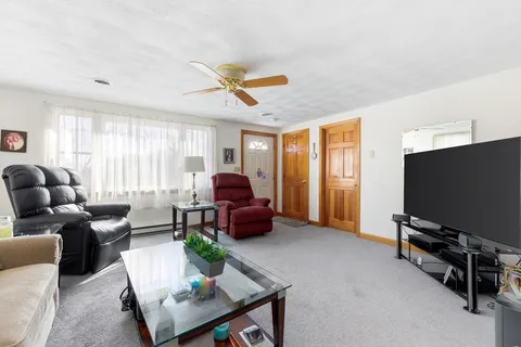 $879,900 | 43 Woodside Lane, Arlington, MA 02474