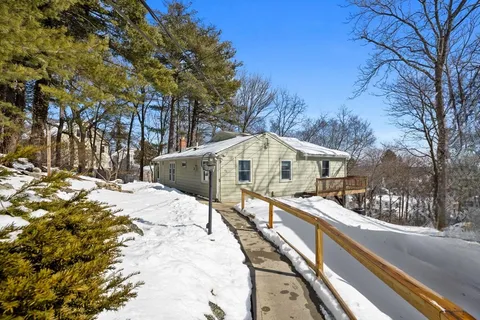 $879,900 | 43 Woodside Lane, Arlington, MA 02474