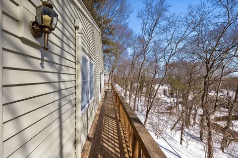 $879,900 | 43 Woodside Lane, Arlington, MA 02474