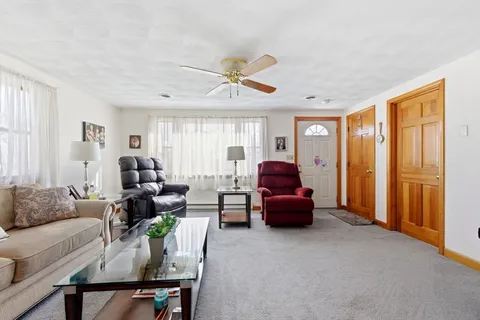 $879,900 | 43 Woodside Lane, Arlington, MA 02474