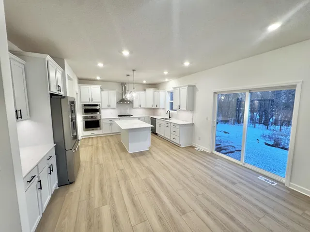 $651,405 | 1918 Timber Lane, Carver, MN 55315