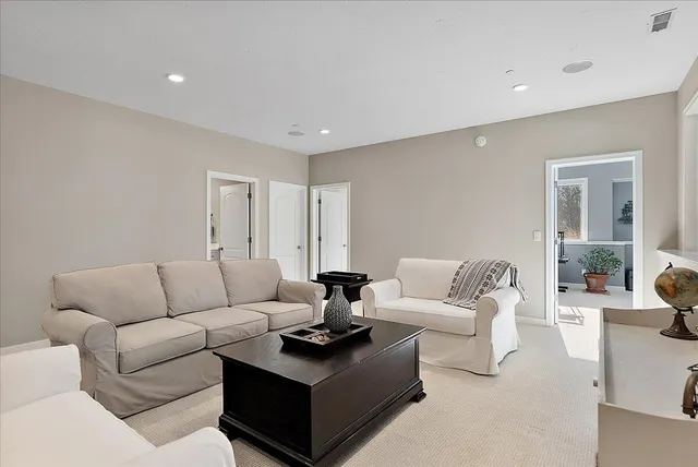 $2,599,000 | 690 Dunegrass Cir Drive, Saugatuck, MI 49453