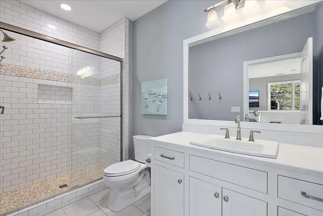 $2,599,000 | 690 Dunegrass Cir Drive, Saugatuck, MI 49453