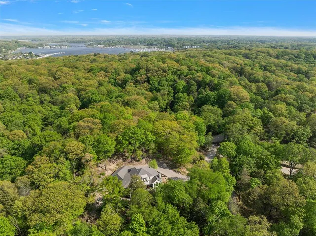 $2,599,000 | 690 Dunegrass Cir Drive, Saugatuck, MI 49453