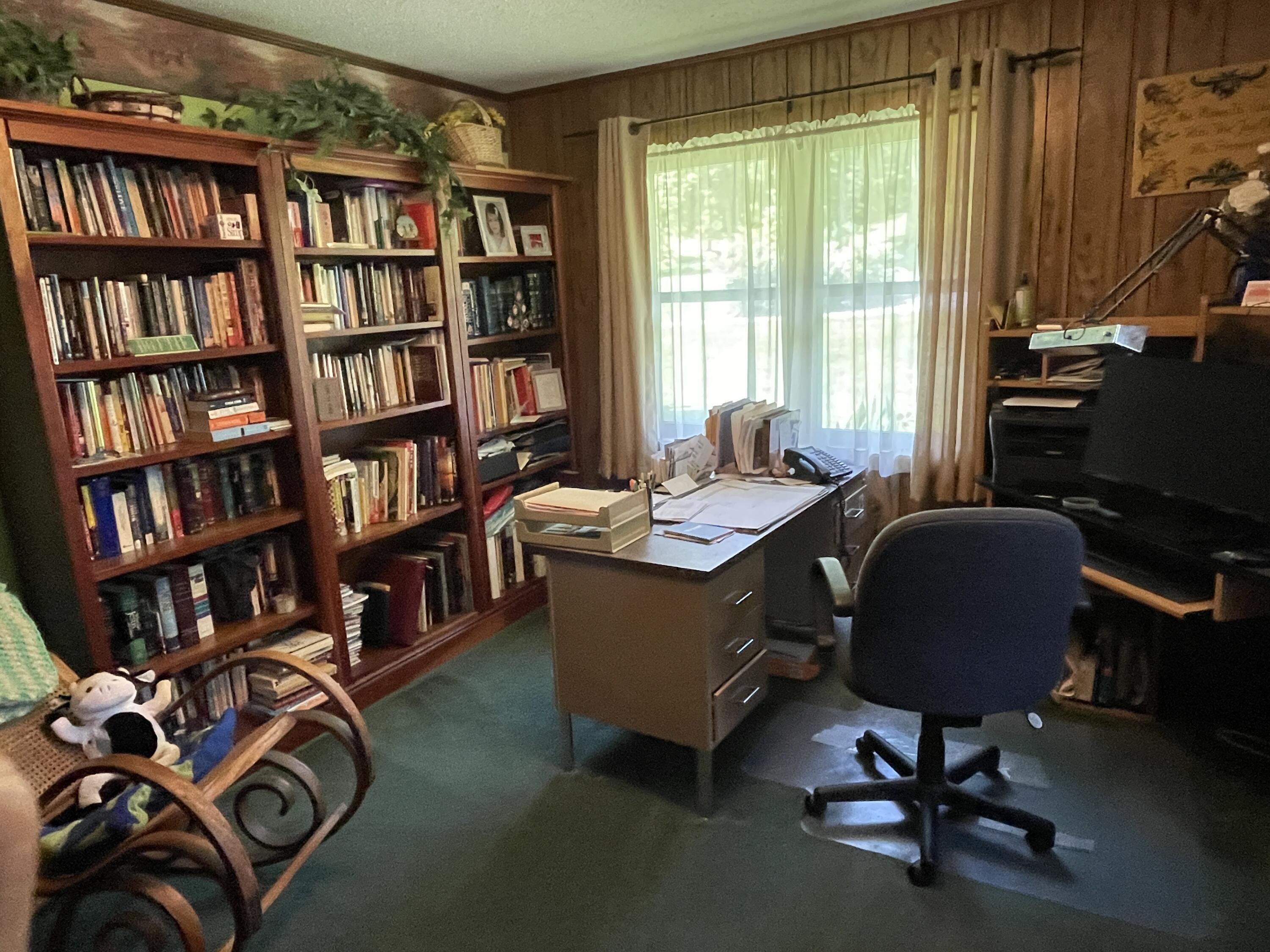 3816 Abbott Road Sevierville, TN 37862 - Photo 23 of 29 Abbott - office
