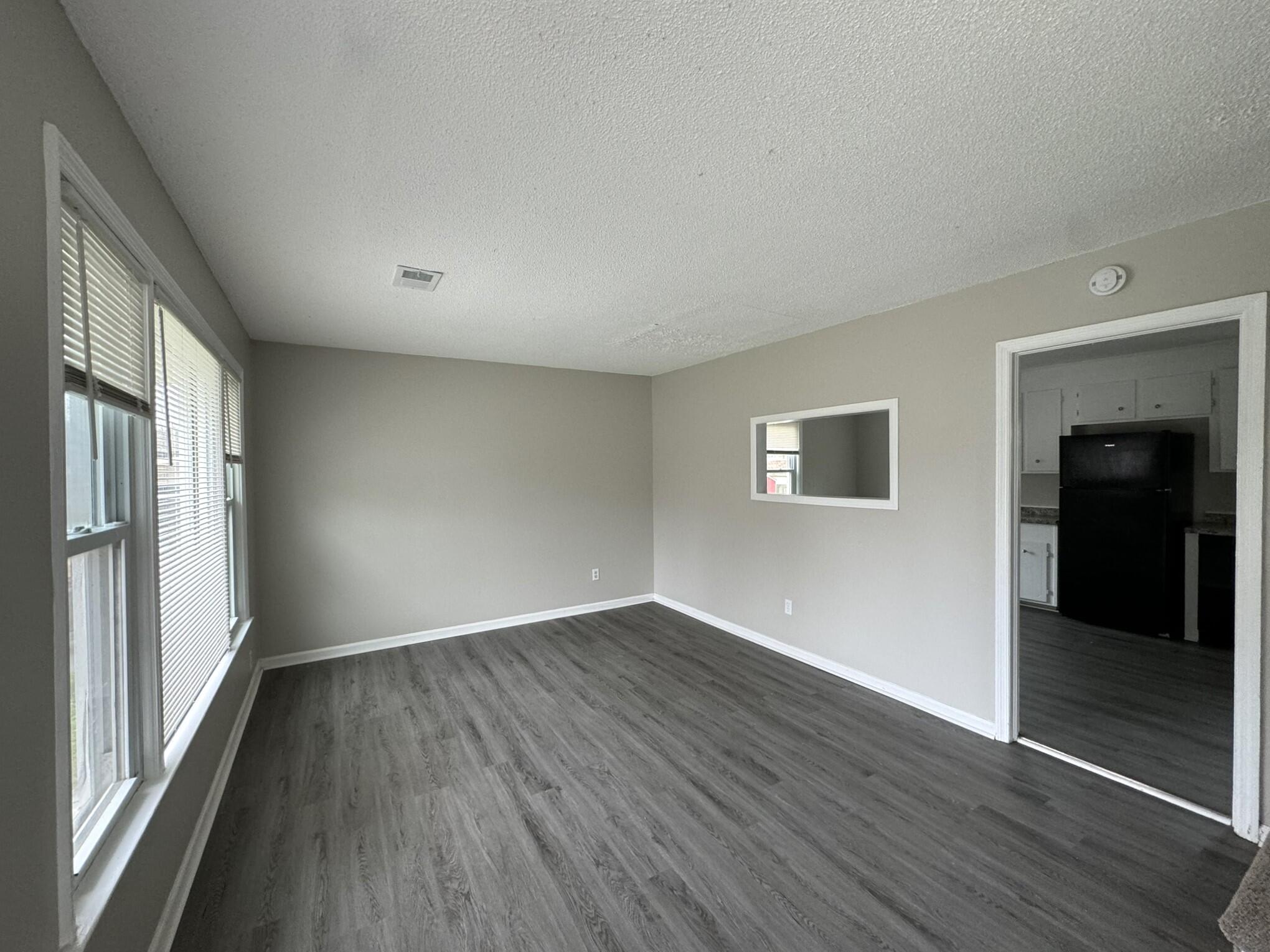 123 Waring Road Summerville, SC 29485 - Photo 3 of 12 living room