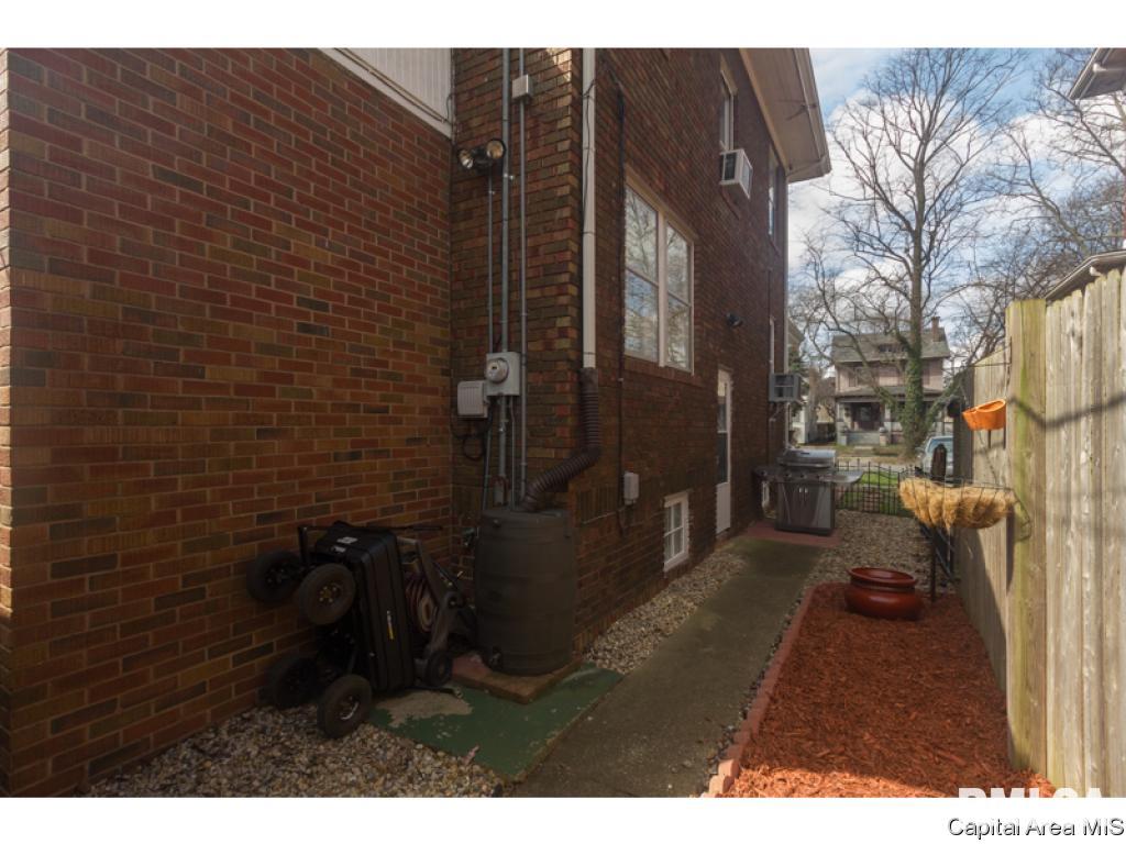 1430 South 4th Street Springfield, IL 62703 - Photo 23 of 33