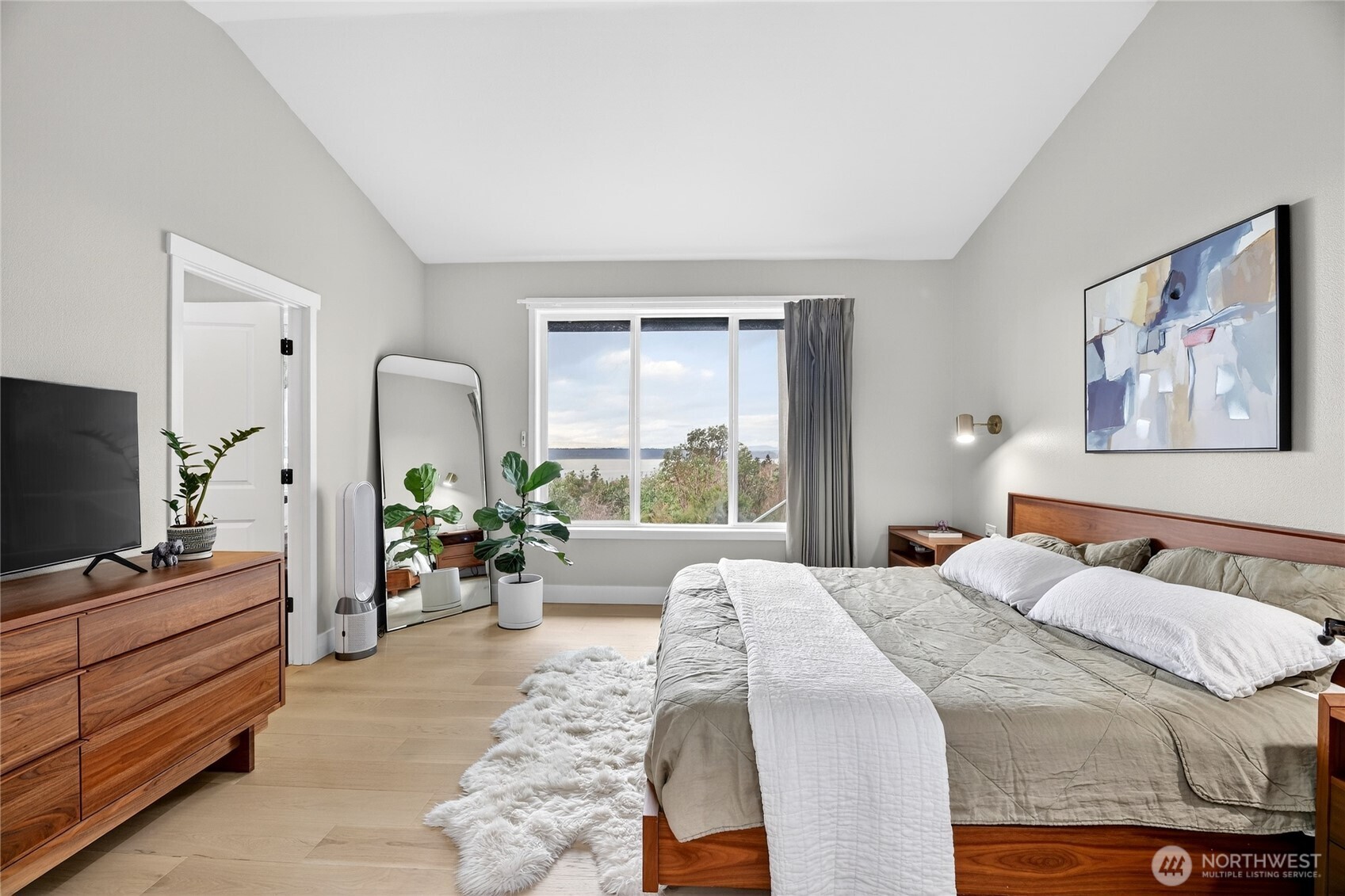 12235 15th Avenue Southwest Burien, WA 98146 - Photo 12 of 30