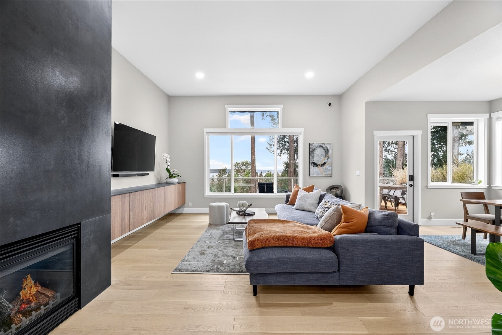 12235 15th Avenue Southwest Burien, WA 98146 - Photo 9 of 30