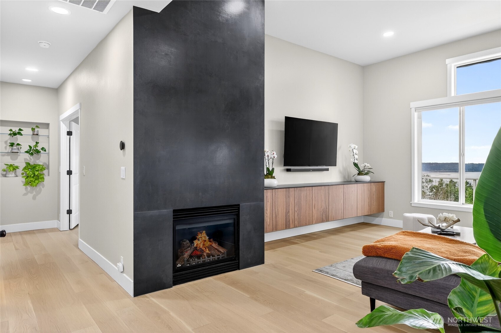 12235 15th Avenue Southwest Burien, WA 98146 - Photo 10 of 30