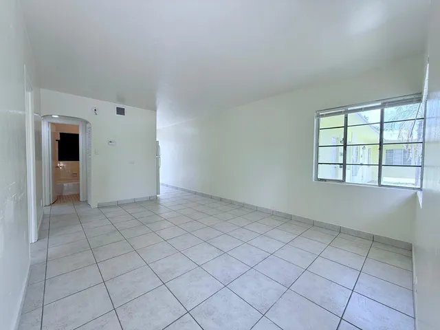 $1,650 | 545 27th Street, West Palm Beach, FL 33407