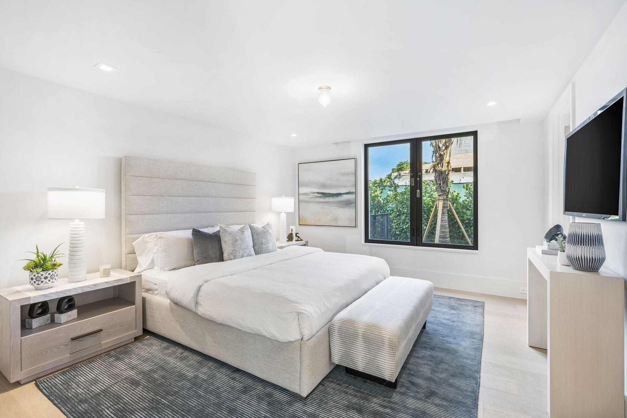 2291 Ibis Isle Road East Palm Beach, FL 33480 - Photo 19 of 32 26-web-or-mls-DSC03509