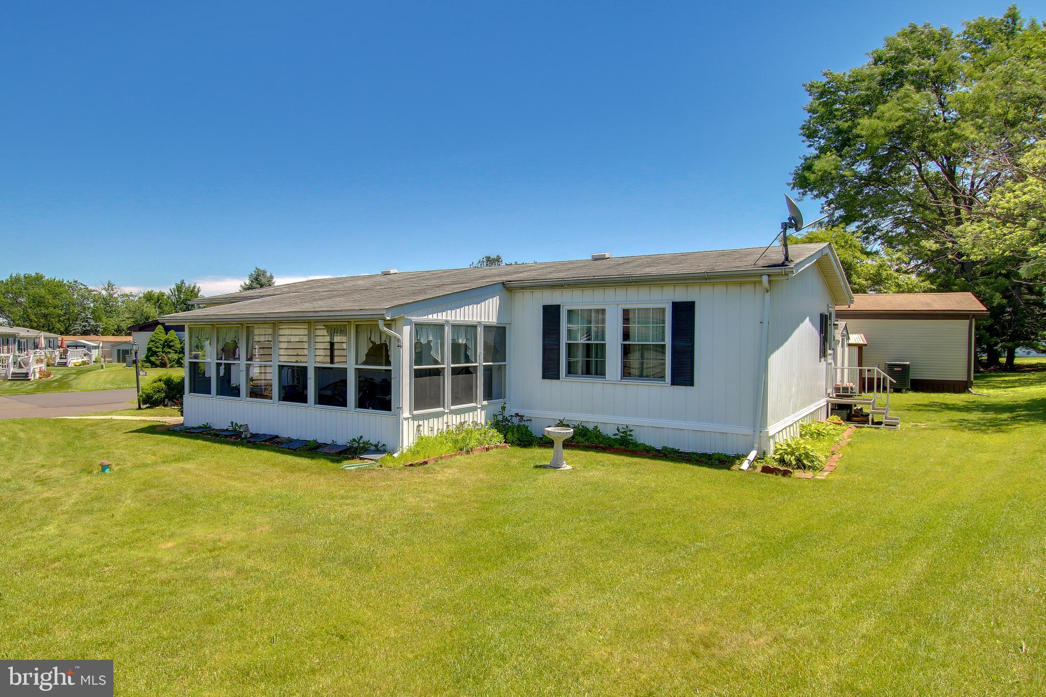 322 Running Brook Road North Wales, PA 19454 - Photo 3 of 25 Gallery Image 3
