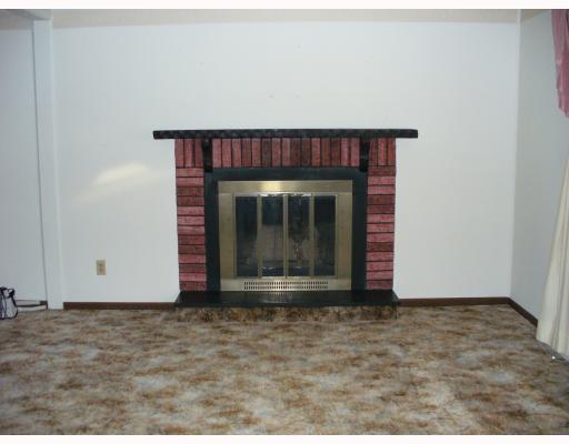 1340 Tuscarawas Road Beaver, PA 15009 - Photo 2 of 7 Living Room.