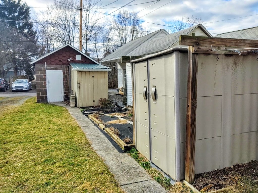 1316 Oneida Street Huntingdon, PA 16652 - Photo 4 of 5 Gallery Image 4