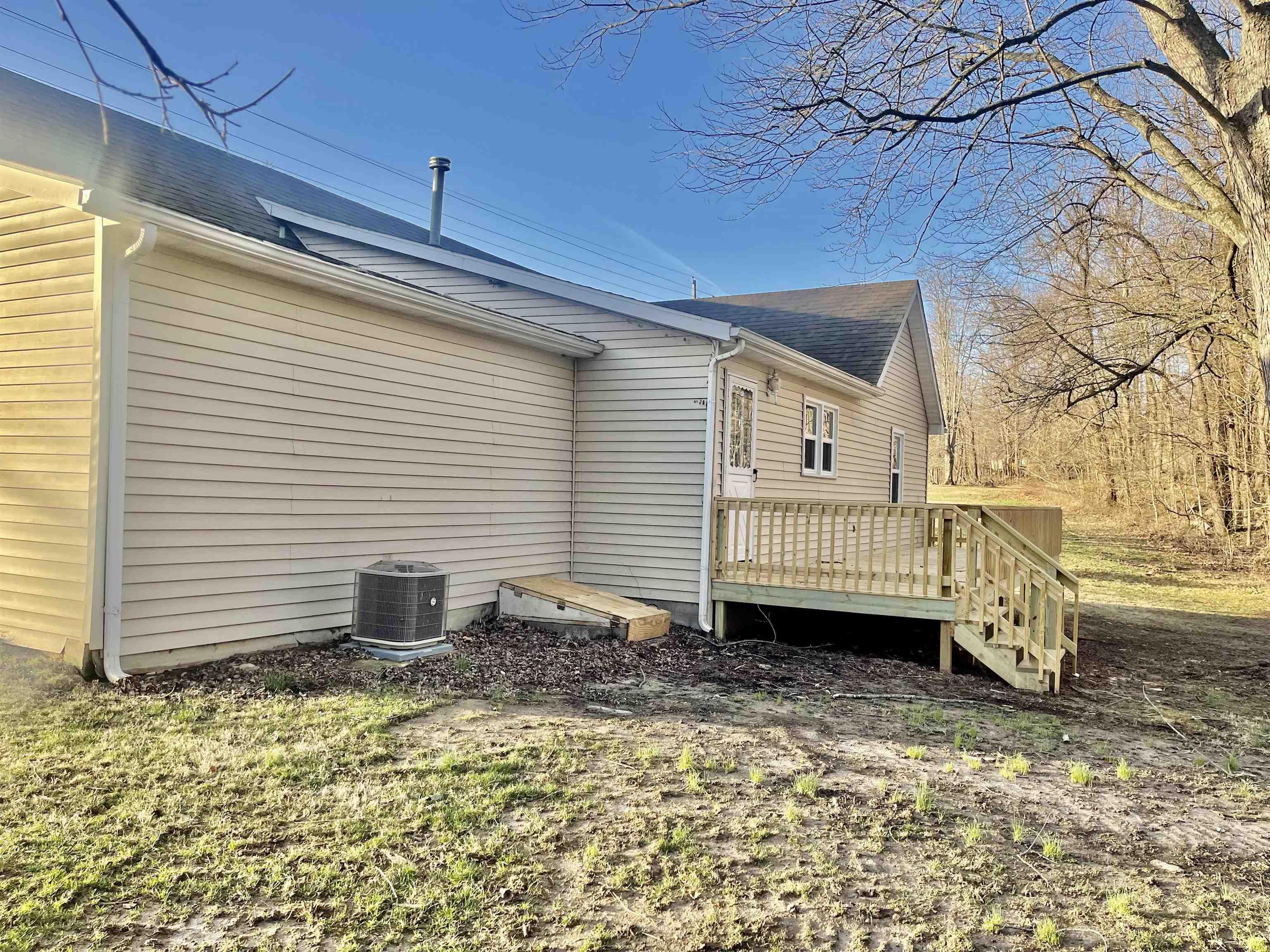 811 Heltonville Road East Bedford, IN 47421 - Photo 2 of 15