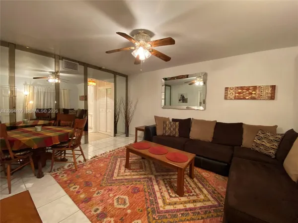 $1,400 | 1050 Atlantic Shores Boulevard, Unit 204, Hallandale Beach, FL 33009