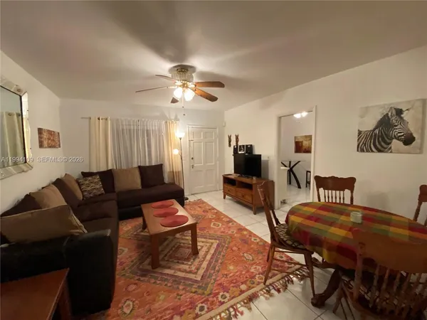 $1,400 | 1050 Atlantic Shores Boulevard, Unit 204, Hallandale Beach, FL 33009