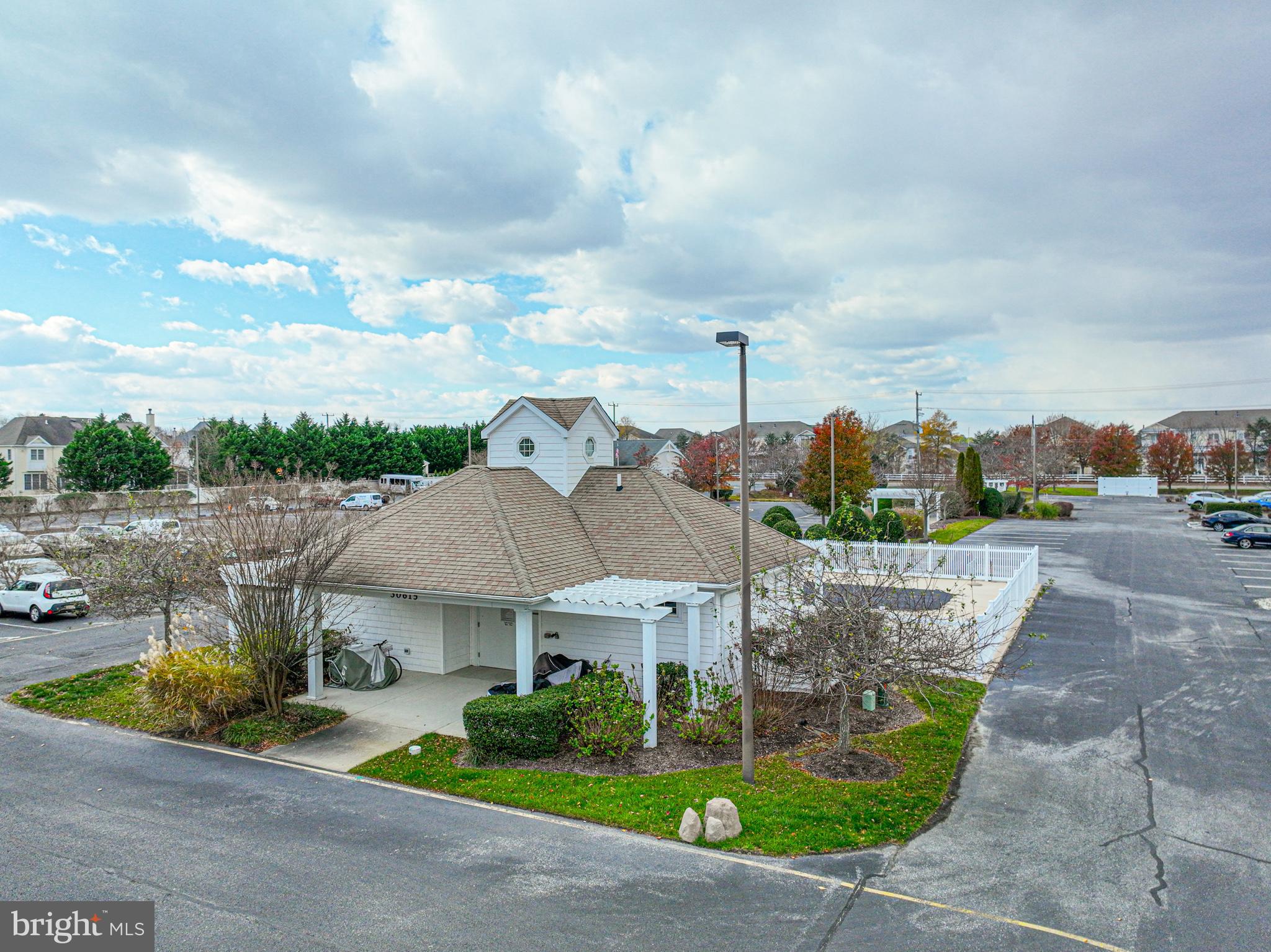 30611 Cedar Neck Road, Unit 2103 Ocean View, DE 19970 - Photo 36 of 44 Pool house