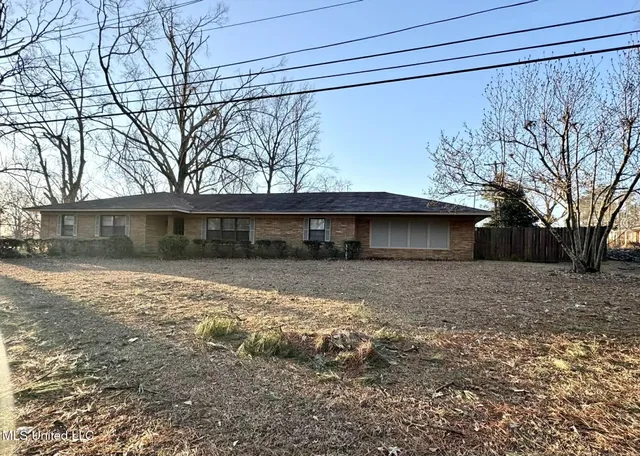 $230,000 | 621 Middleton Road, Winona, MS 38967