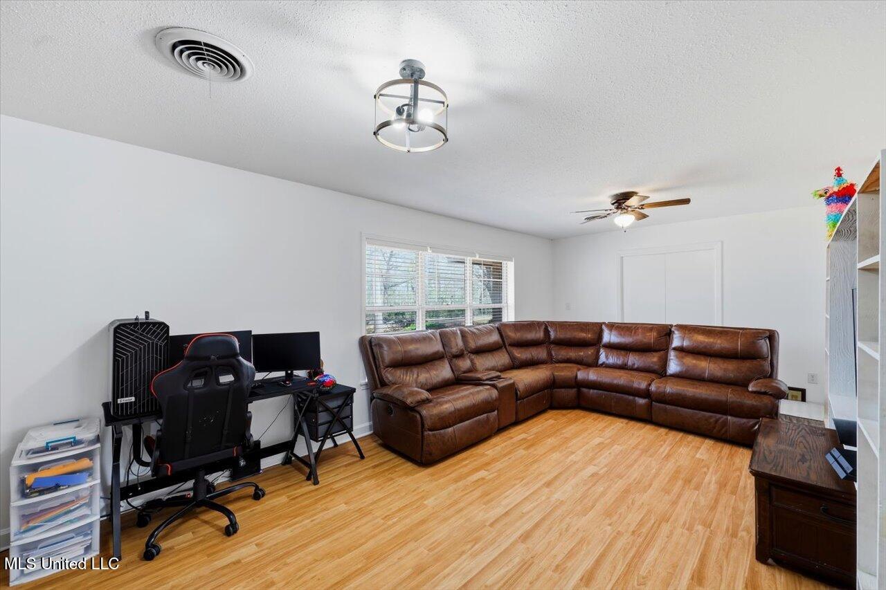 621 Middleton Road Winona, MS 38967 - Photo 16 of 33 17-621 Middleton Rd _ Home Tours MS