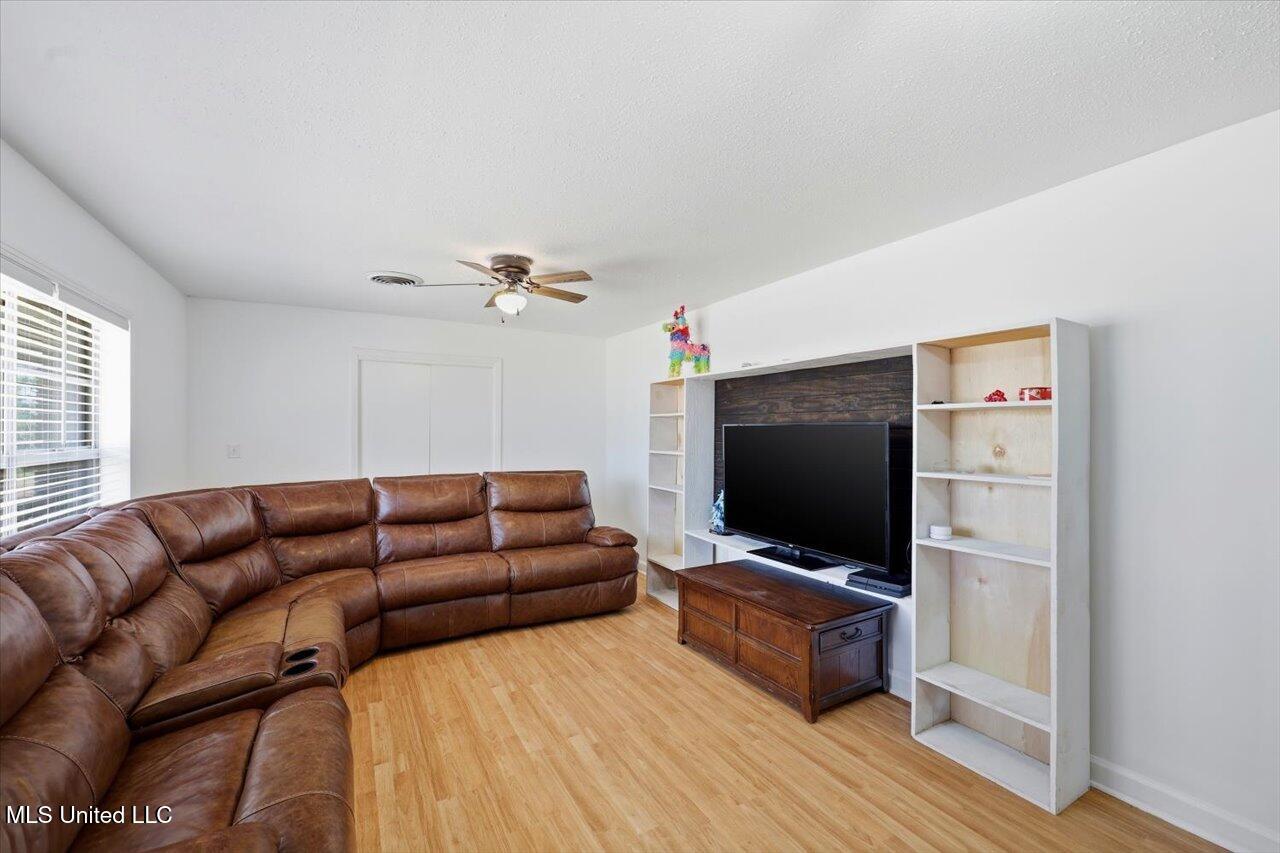 621 Middleton Road Winona, MS 38967 - Photo 17 of 33 18-621 Middleton Rd _ Home Tours MS