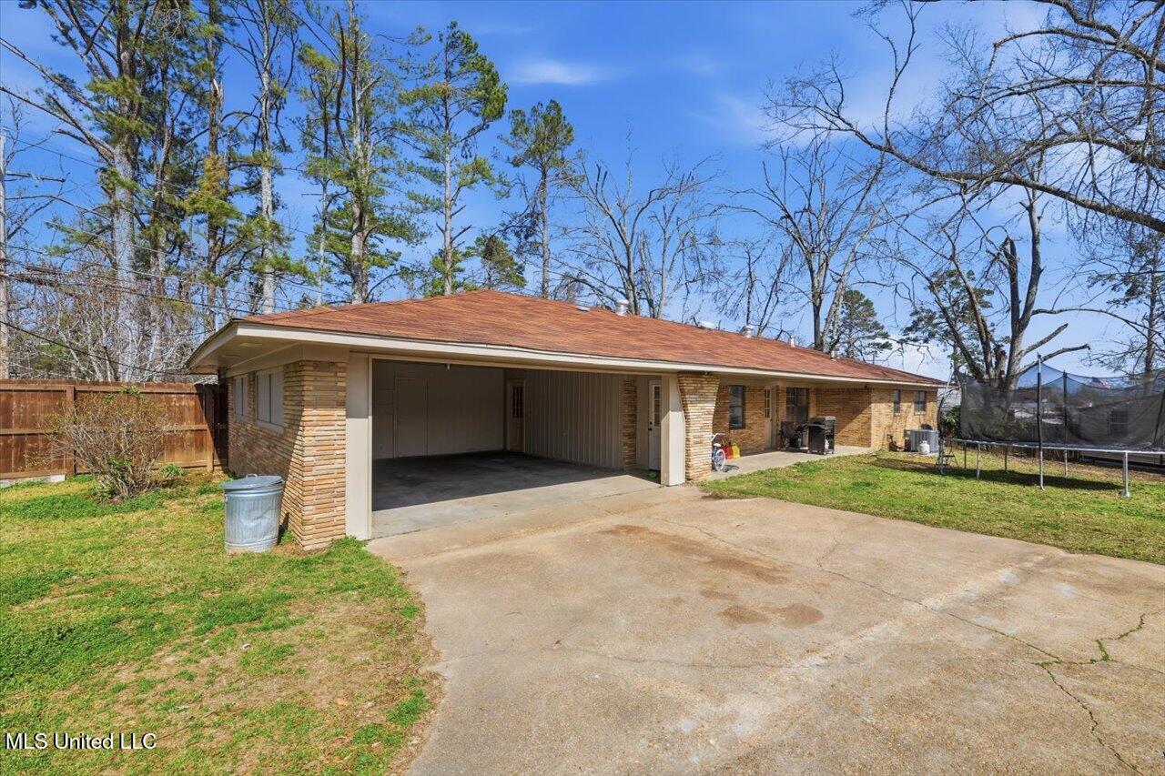 621 Middleton Road Winona, MS 38967 - Photo 29 of 33 30-621 Middleton Rd _ Home Tours MS