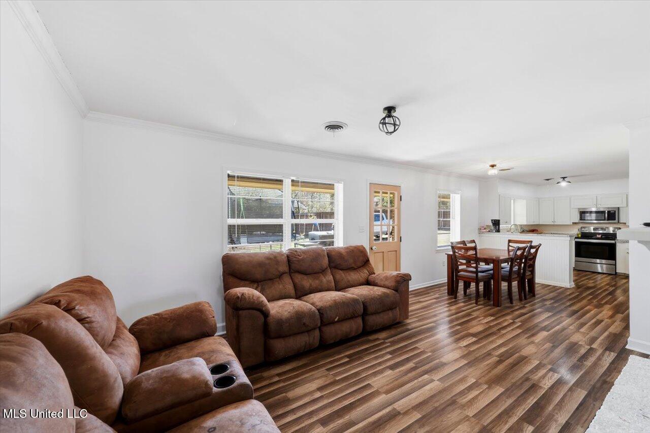 621 Middleton Road Winona, MS 38967 - Photo 5 of 33 06-621 Middleton Rd _ Home Tours MS