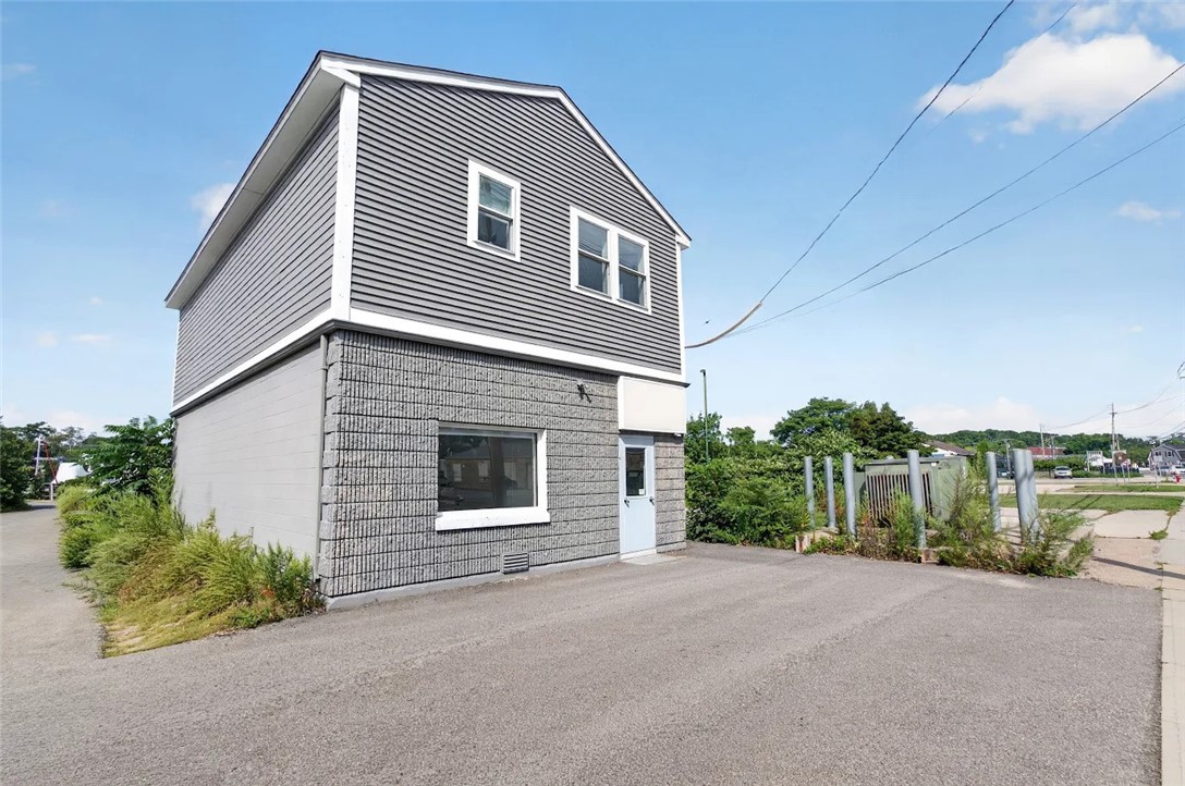 115 Main Street Westerly, RI 02891 - Photo 1 of 28 Gallery Image 1