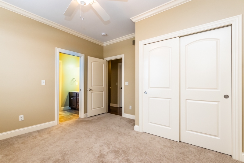 1816 Kern Road Washington, IL 61571 - Photo 36 of 50 Gallery Image 36