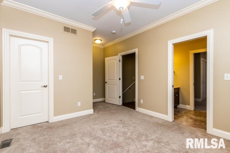 1816 Kern Road Washington, IL 61571 - Photo 40 of 50 Gallery Image 40