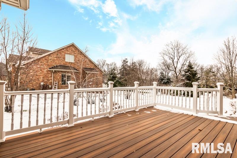 1816 Kern Road Washington, IL 61571 - Photo 46 of 50 Gallery Image 46