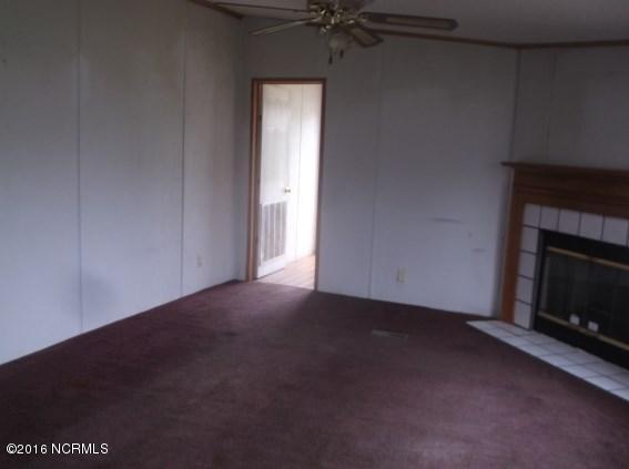 1258 East Hanrahan Road Ayden, NC 28513 - Photo 12 of 25 31 DEN AFTER