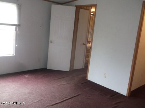 1258 East Hanrahan Road Ayden, NC 28513 - Photo 14 of 25 34 MASTER BEDROOM AFTER
