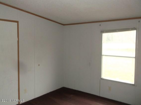 1258 East Hanrahan Road Ayden, NC 28513 - Photo 23 of 25 43 BEDROOM 4 AFTER