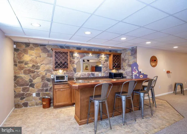 $689,999 | 12 Black Bear Run, Fleetwood, PA 19522