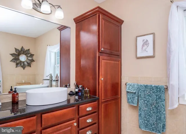 $689,999 | 12 Black Bear Run, Fleetwood, PA 19522