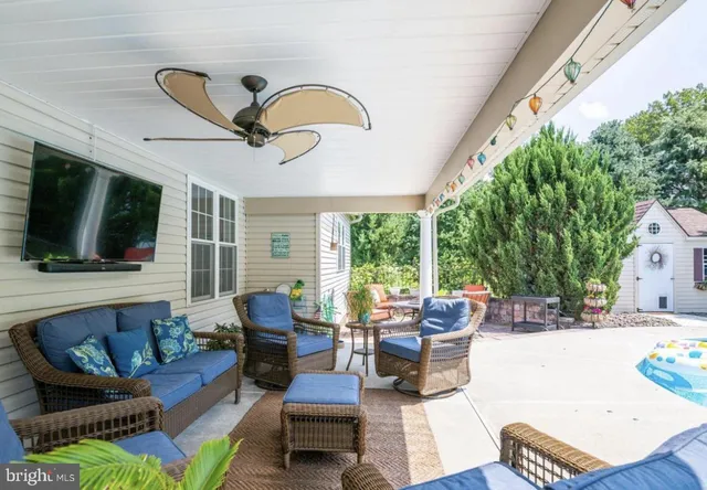 $689,999 | 12 Black Bear Run, Fleetwood, PA 19522